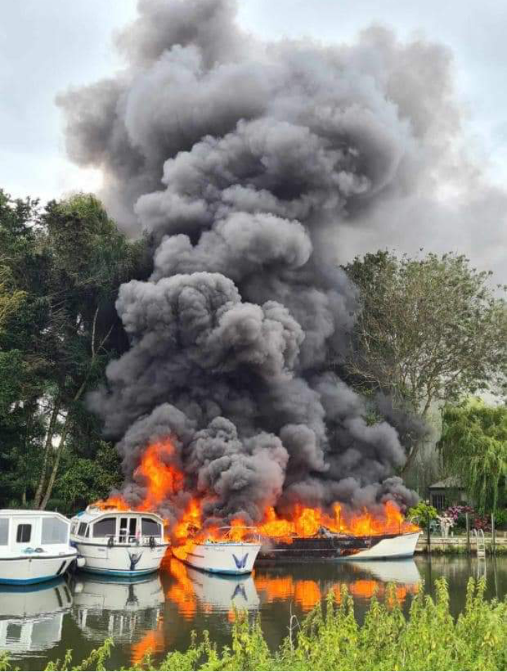 boat Fire4.png