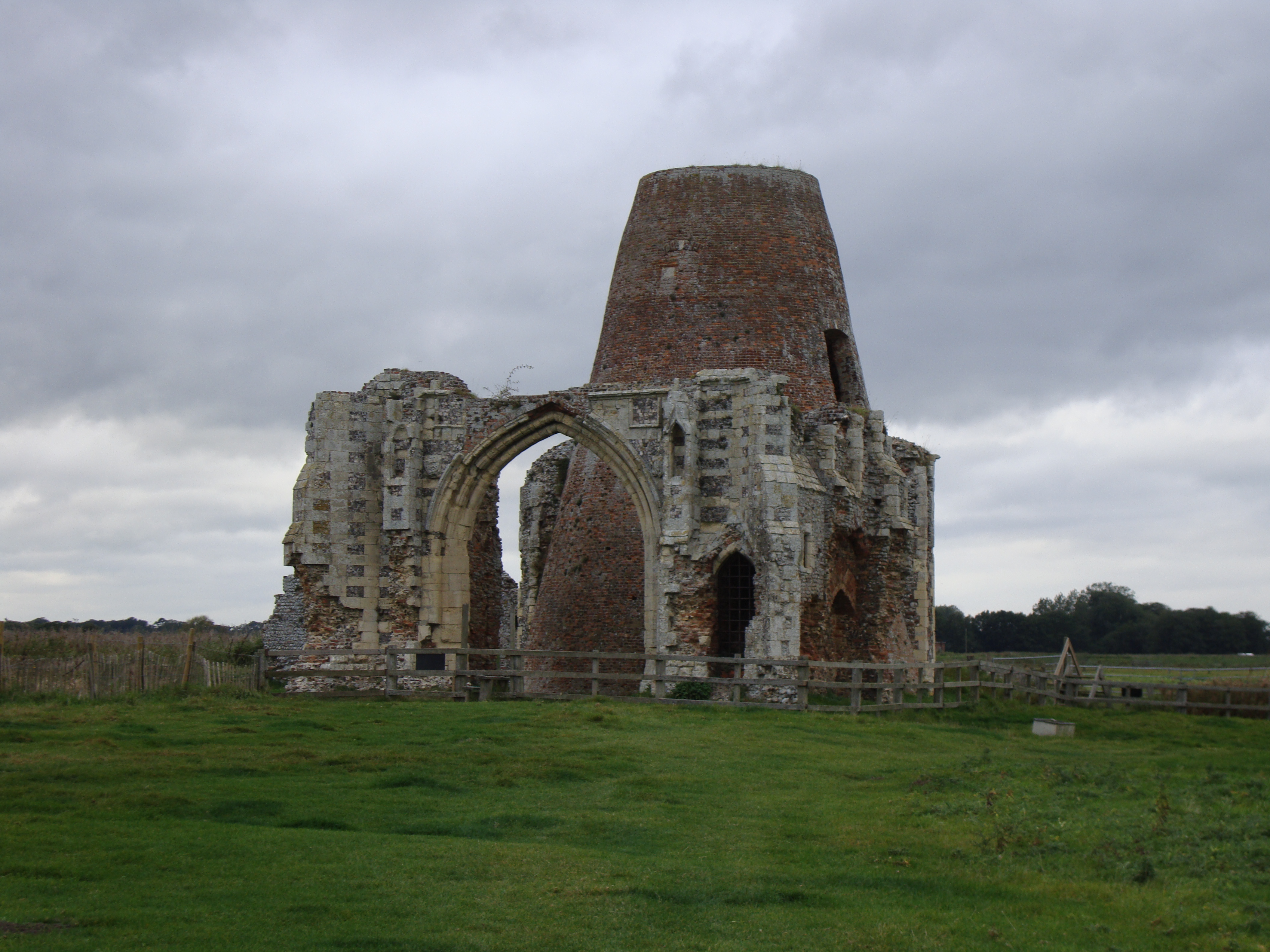St.Benets Abbey.jpg
