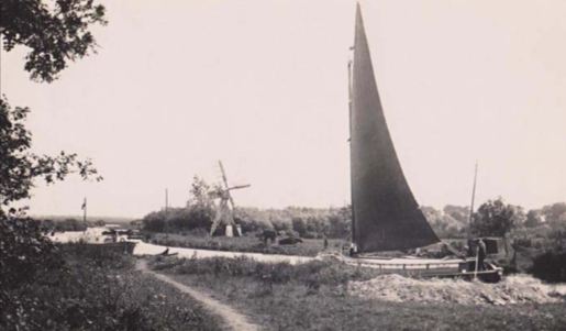 20th Century Norfolk Broads Wherry Images (5).png