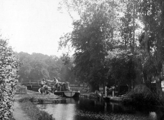20th Century Norfolk Broads Wherry Images (19).png