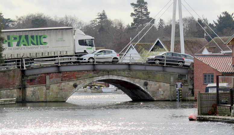 Wroxham Bridge.png